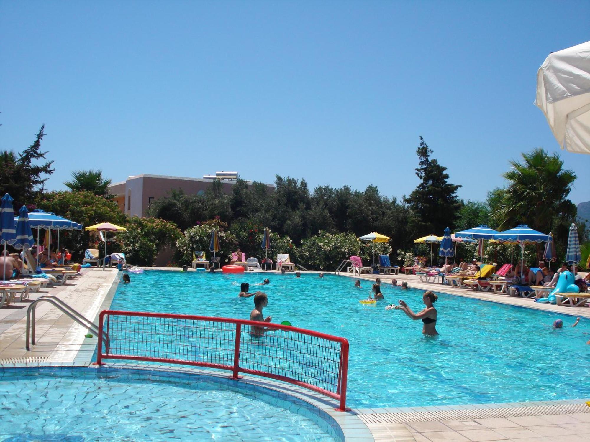 קפלוס Chrysoula Hotel מראה חיצוני תמונה