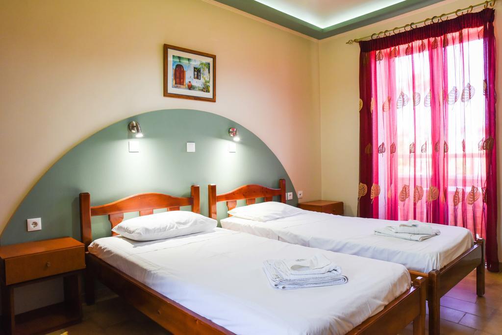 קפלוס Chrysoula Hotel מראה חיצוני תמונה