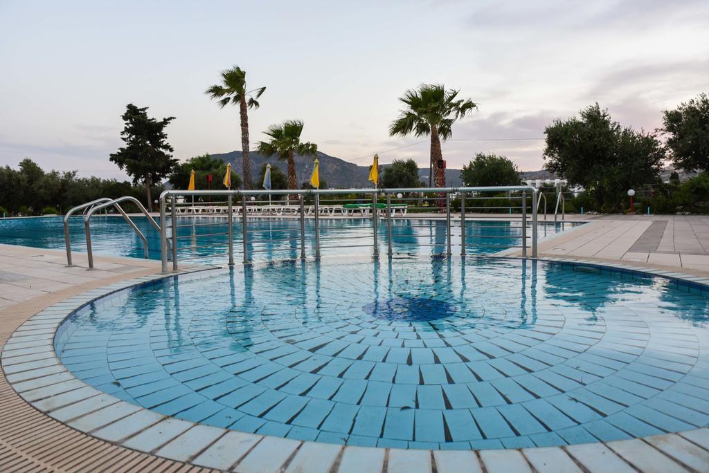 קפלוס Chrysoula Hotel מראה חיצוני תמונה